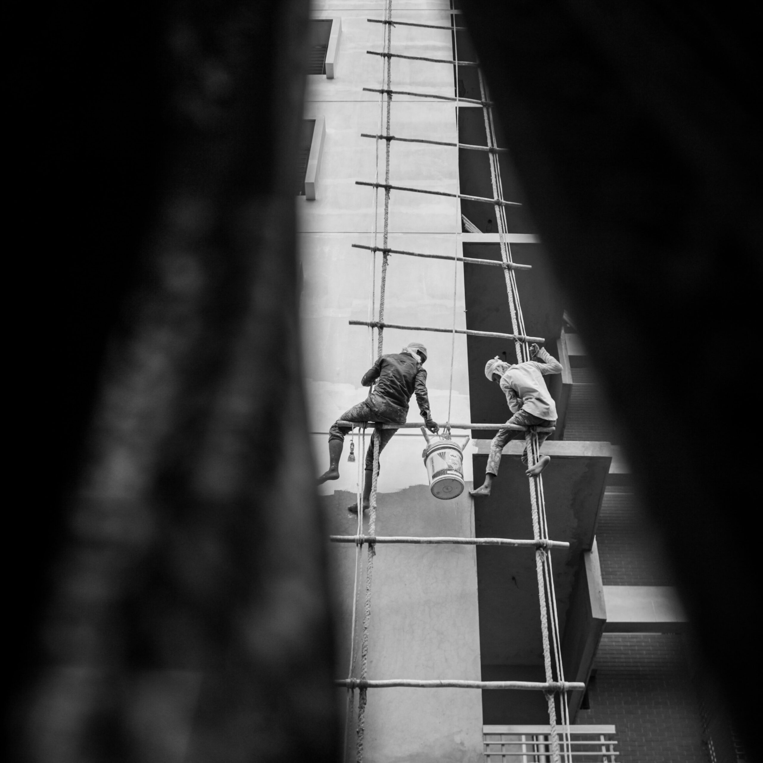 talha-ahmed-6yWyY2BXm5k-unsplash 1x1